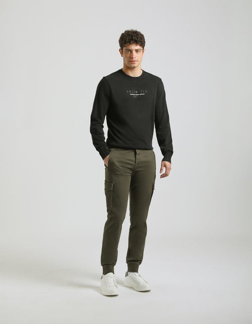 Cargo pants with elastic ankles