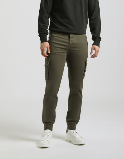 Cargo pants with elastic ankles