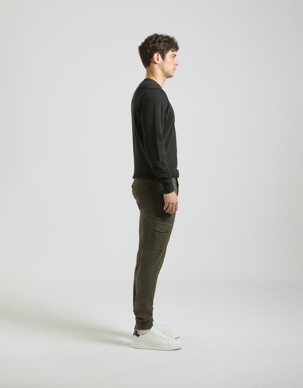 Cargo pants with elastic ankles